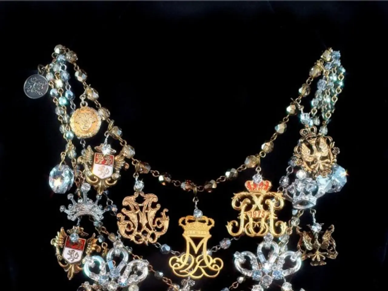 Images of Kidney Stones: Symptoms, Appearance, and Remedies