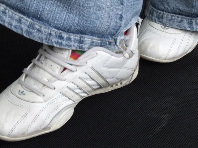 Reasons for Puffy Ankles and Strategies for Their Alleviation