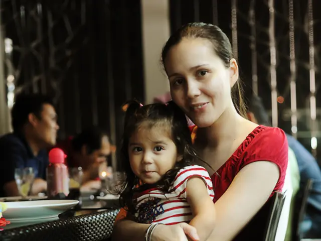 Advantages and Disadvantages of Childbirth at Age Forty