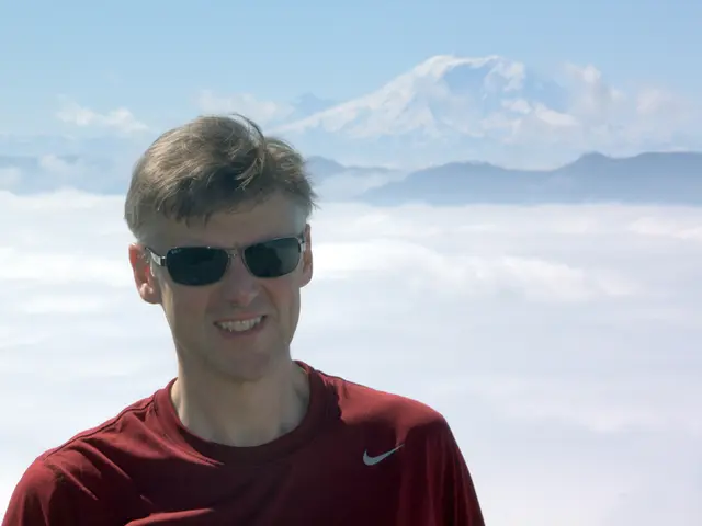 Revived Life of a Karlsruhe Resident after Enduring Cold Hardships