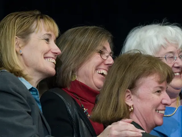 Empowerment in Online Dating for Women Beyond Fifty: Radiating Confidence