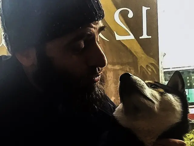 Staph infections are infectious, lasting varying durations and presenting specific symptoms....