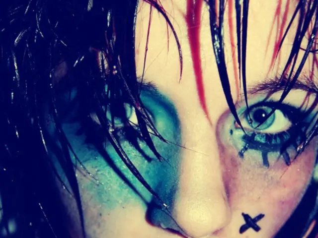 Rosacea outbursts: Triggers and soothing suggestions