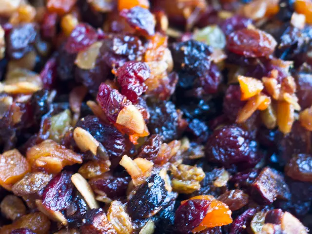 Eating habits shape mental construction