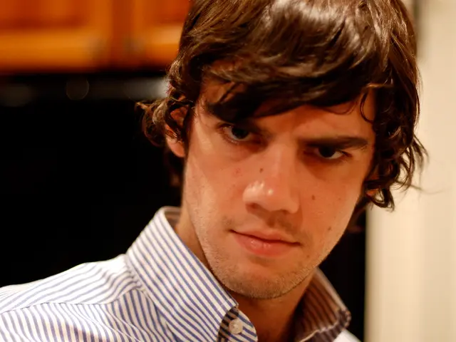 Unraveling the Distinction Between racing Thoughts and Daydreaming in ADHD Among Adults