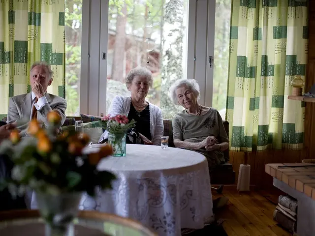 Discussion on the escalating impoverishment of the elderly population in Saarland