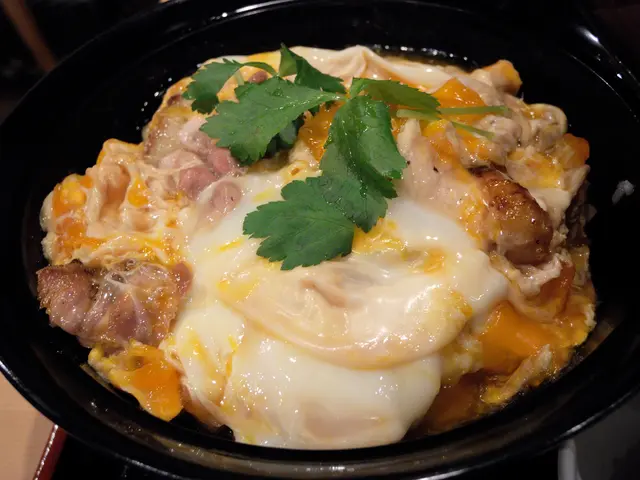 Assisting with the Use of Flea Shell Solutions