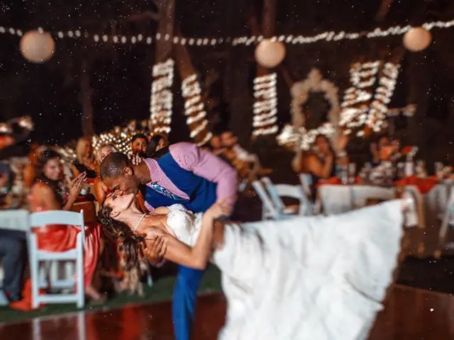 Investigate the Exciting Science Behind Closing Eyes During a Passionate Kiss