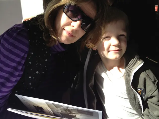 Unidentified individual observed engaging in indecent behavior at a kindergarten in Mainz-Kastel