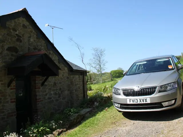 Government should steer clear of reverting measures in regard to climate policy